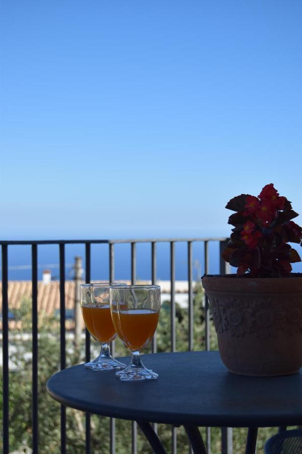 Fondo Santa Lucia Διαμέρισμα SantʼAgata sui Due Golfi Δωμάτιο φωτογραφία